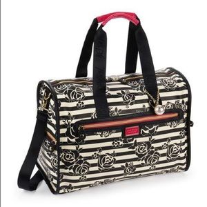 ‼️WEEKEND SALE‼️NWT Betsey Johnson weekender bag